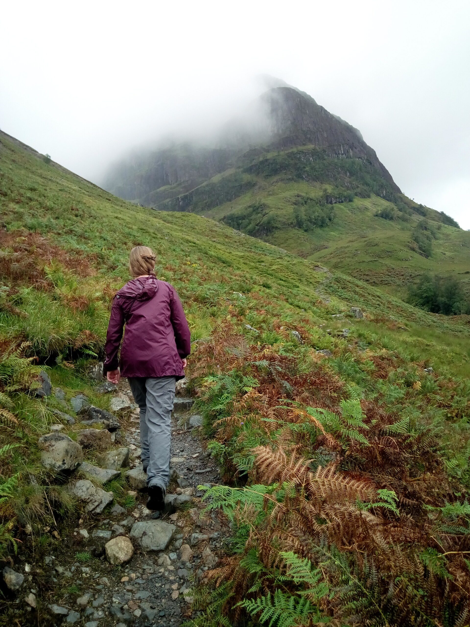 Walking In Glencoe - Natpacker - MacBackpackers Tours