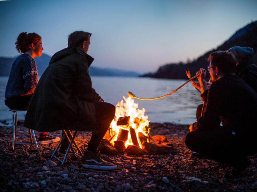 Fire on Loch Ness at Lochside Hostel - MacBackpackers